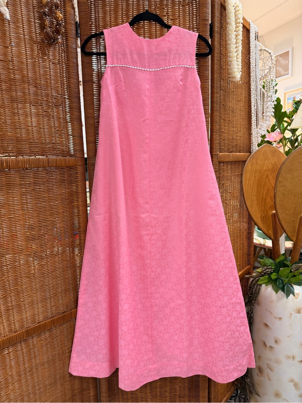 Classic Pink A-Line Maxi Dress — Sleeveless Elegant Design